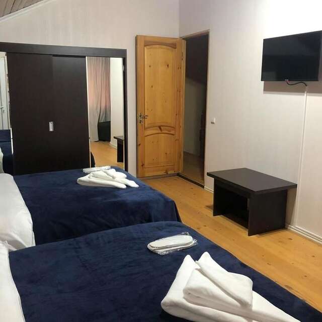 Гостевой дом 4 SEASONS HOTEL Тбилиси-36