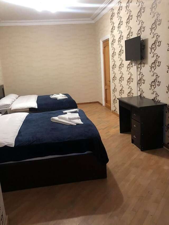 Гостевой дом 4 SEASONS HOTEL Тбилиси-6